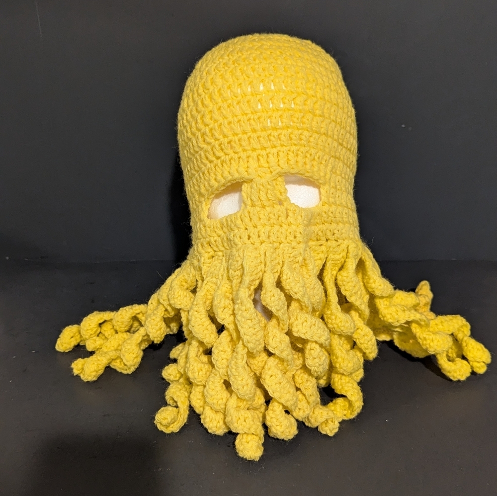 CROCHET YELLOW KRAKEN/ WINTER HAT